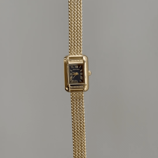 Gold-Black Contrast：Black Rectangular Dial Watch – Gold Rectangular Bezel & Gold Stainless Steel Link Bracelet