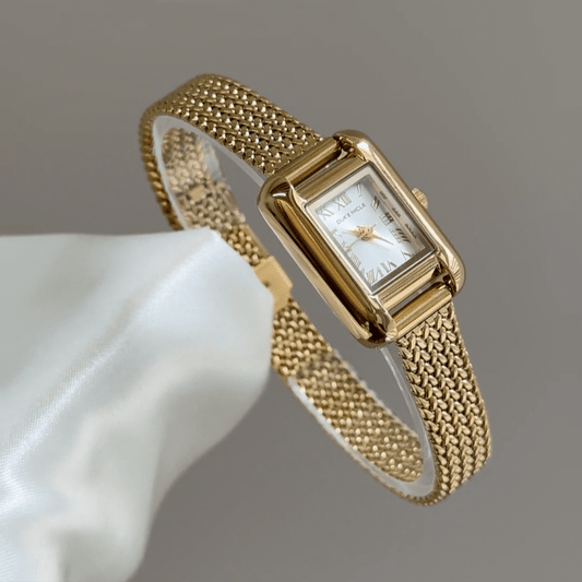 Vintage Rectangle：White Rectangular Dial Watch – Gold Rectangular Bezel & Gold Stainless Steel Link Bracelet