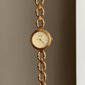 Textured Chic: Gold Round Dial Watch with Gold Denim-Textured Alloy Bracelet