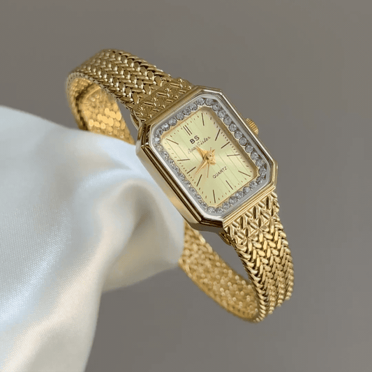 Monochromatic Luxe：Gold Square Dial Watch – Gold Square Case & Gold Alloy Band Quartz