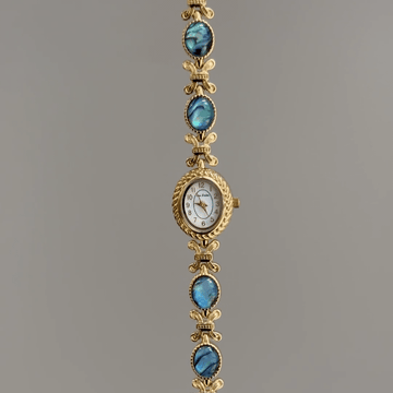Oceanic Iridescence：White Oval Dial Watch – Gold Oval Bezel & Gold Abalone Shell Alloy Bracelet Quartz