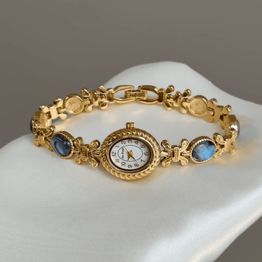 Oceanic Iridescence：White Oval Dial Watch – Gold Oval Bezel & Gold Abalone Shell Alloy Bracelet Quartz