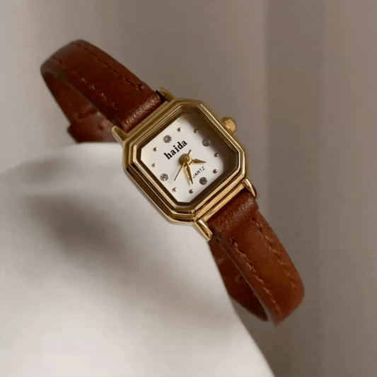 Vintage Poise – Brown Leather Square Watch in Gold