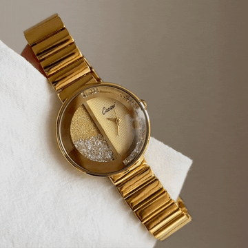 Gold Women Round Case Watch Flowing Sand Half-Moon Dial Quartz Fashion Style – Selene