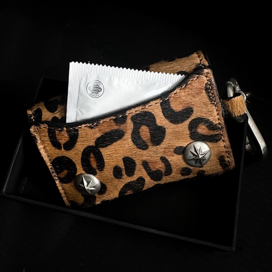 Cleanfit Leopard Pony Hair Keychain Coin Purse – Small Zip Wallet with Key Holder, Animal Print Mini Bag