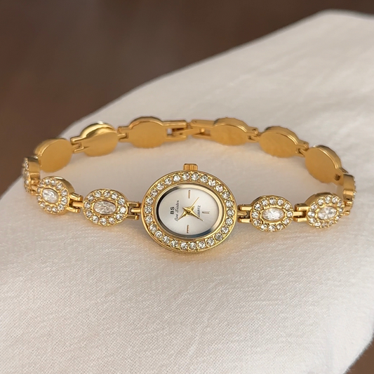 Women’s Quartz Bracelet Watch – Gold Diamond-Accented Chain with Oval White Dial