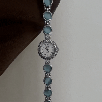 Aqua Blue Cat’s Eye Stone Inlay with Bracelet Design Women’s Quartz Watch