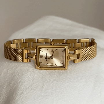 Gold Women Rectangular Dial Watch Bracelet Style Quartz Minimalist – Auréa