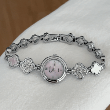 Clover Charm – Silver Clover-Link Bracelet Pink Mother-of-Pearl Dial Women’s Quartz Watch