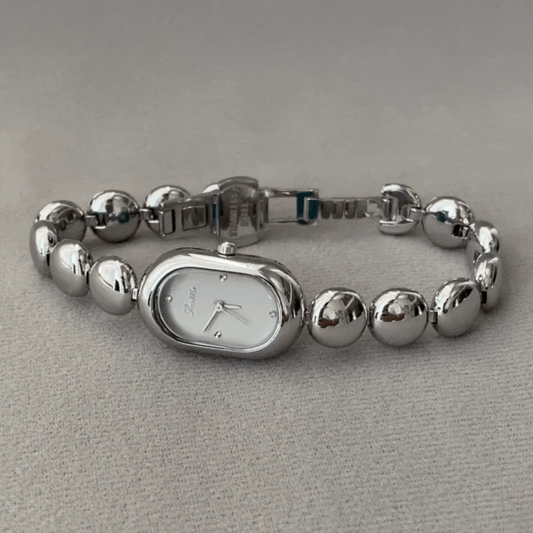 Oval Dial Beaded Bracelet Quartz Watch for Women – Elegant & Modern