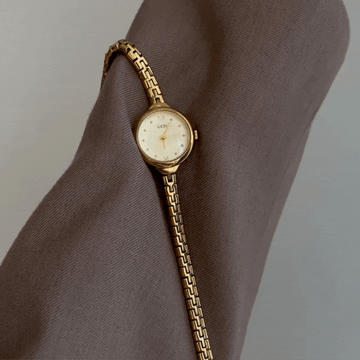 Luméa Vintage – Gold Slim Strap Round Retro Dial Women’s Quartz Watch