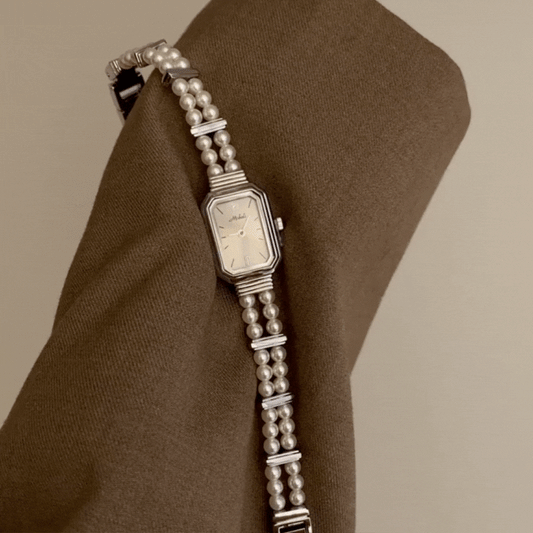 Parisian Pearl – Silver Rectangular Dial Women’s Quartz Watch with Elegant Pearl Bracelet Design