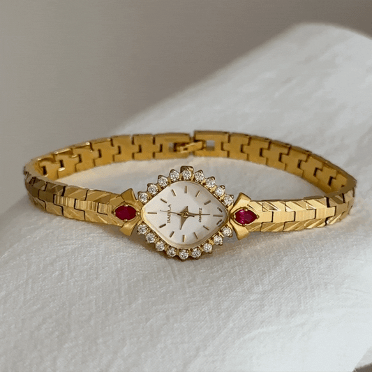 Vintage Gold Wheat Strap Watch with Diamond-Accented Embossed Case & White Rhombus Dial – Women’s Quartz Watch