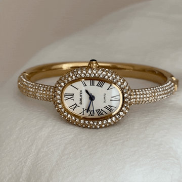 Elegant Women’s Quartz Watch – Gold Diamond-Studded Bangle with Full Diamond Tonneau Case and White Dial
