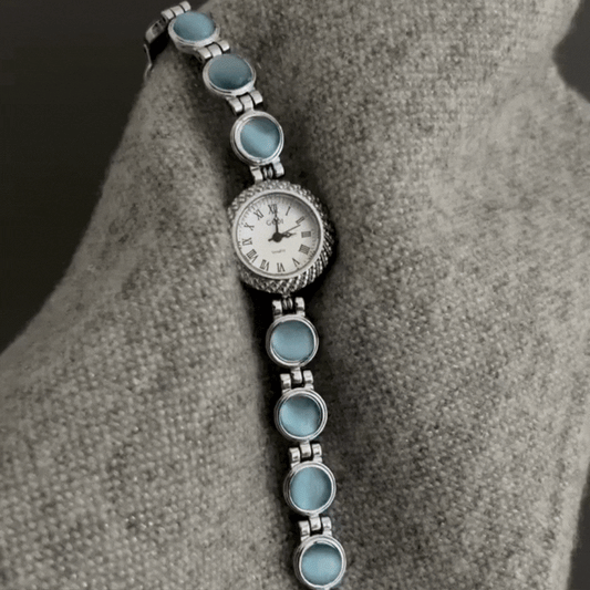 Aqua Blue Cat’s Eye Stone Inlay with Bracelet Design Women’s Quartz Watch