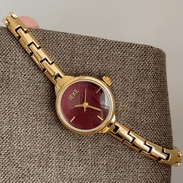 Minimalist Gold Thin Strap Watch with Angola Red Round Dial – Women’s Quartz Watch