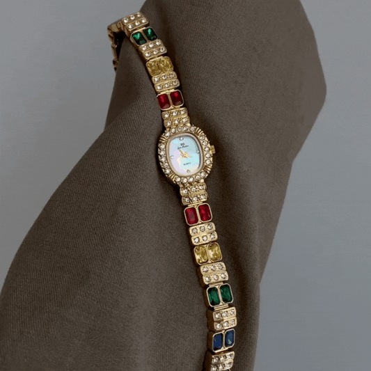 Gold Women Oval Dial Watch Ruby Starry Sky Inlay Bracelet Style White Face Quartz Vintage Light Luxury Exquisite – Celestia