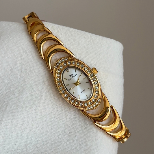 Vintage Luxury Gold Bracelet Style Oval Diamond-Accented Small Round Dial Ladies Quartz Watch - Gilded Sapphire