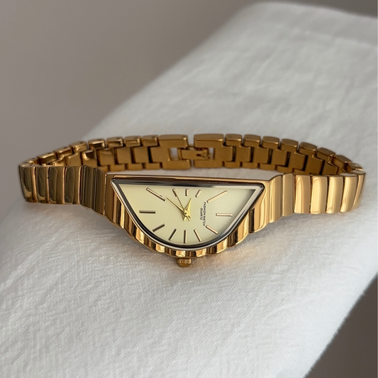 Trendy Gold Half-Moon Dial Women’s Quartz Watch – Fashion Elegant Wristwatch