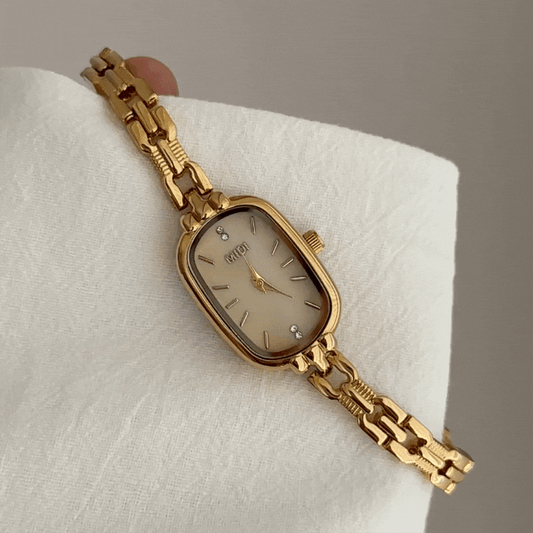 Minimalist Gold Thin Strap Watch with Oval Dial – Women’s Quartz Watch