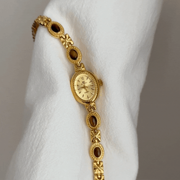 Vintage Romantic Gold Bracelet Watch with Tiger’s Eye Inlay & Oval Small Dial – Women’s Quartz Watch