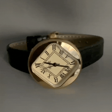 Retro Chic Timepiece: Roman Dial Leather Quartz Watch