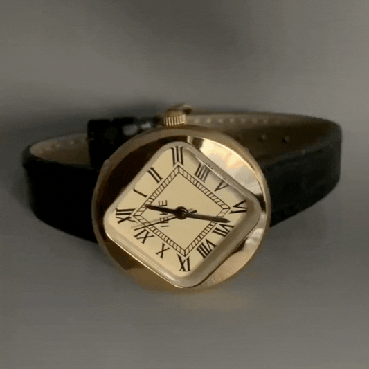 Retro Chic Timepiece: Roman Dial Leather Quartz Watch