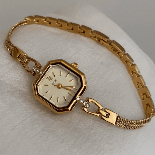 Delicate Gold Bracelet “Sugar Cube” Women’s Quartz Watch – Small & Elegant Design