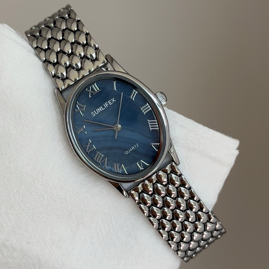 Silver Women Oval Dial Watch Strap Gray-Blue Face Quartz Minimalist Style – Lune
