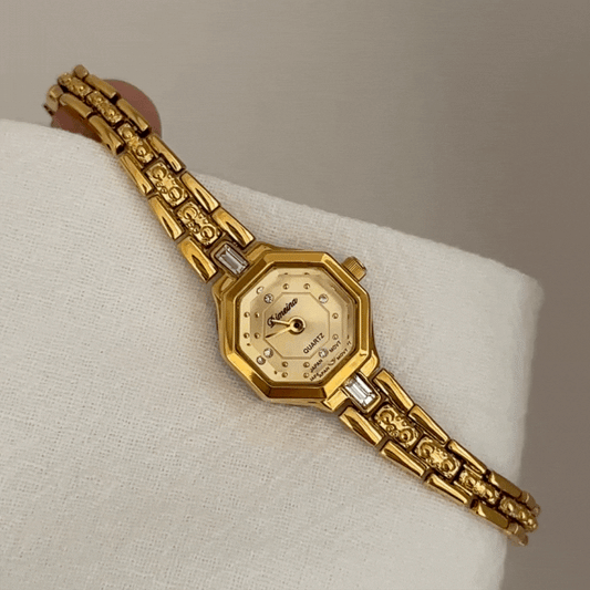 Delicate Gold Bracelet Watch with Diamond-Accented Octagon Dial – Women’s Quartz Watch