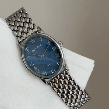 Silver Women Oval Dial Watch Strap Gray-Blue Face Quartz Minimalist Style – Lune