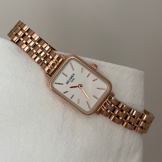 Fashion Elegant Rose Gold Women’s Quartz Watch – White Rectangle Dial Ladies Wristwatch