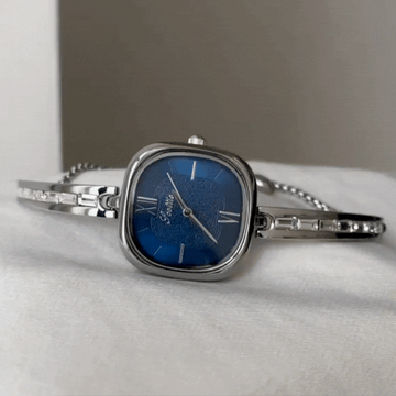 Design exclusif : montre à quartz carrée avec chaîne argentée et cadran bleu