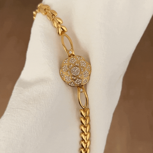 Vintage Wheat Chain Locket Watch with White Mother-of-Pearl Dial & Gold Case