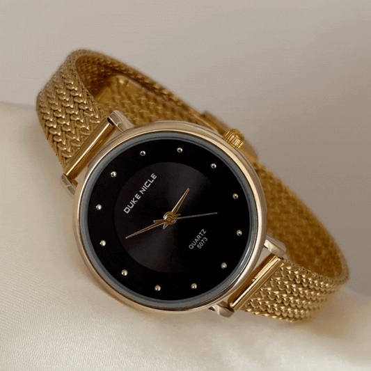 Retro Chic Timepiece - Black Gold Dial with Wheat Pattern Band