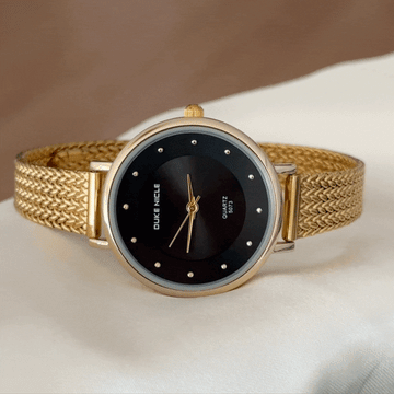 Retro Chic Timepiece - Black Gold Dial with Wheat Pattern Band