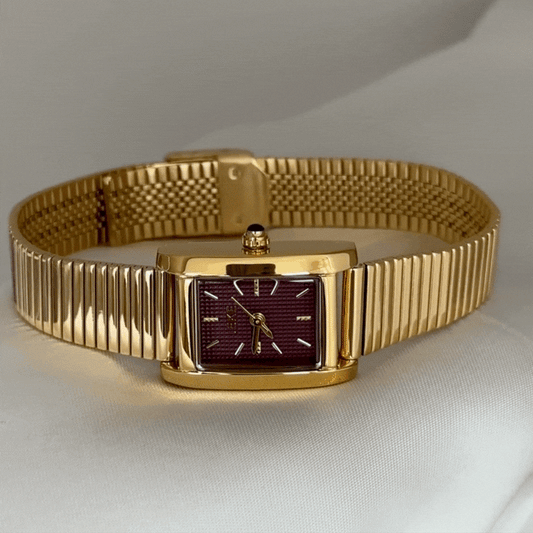 Elegant Red Rectangular Dial Gold Quartz Watch - Fashion Classic Timepiece