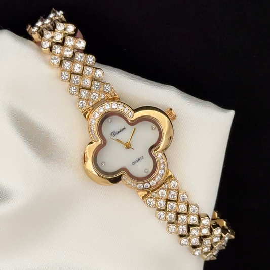 Elegant White Clover Dial Gold Diamond Watch - Alloy Quartz Bracelet