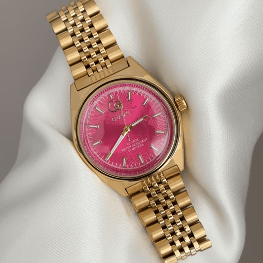 Feminine Elegance Charming: Pink Round Dial Watch with Gold Stainless Steel Bracelet