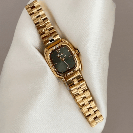 Modern Green Square Dial Watch – Gold Bezel & Gold Stainless Steel Bracelet Quartz