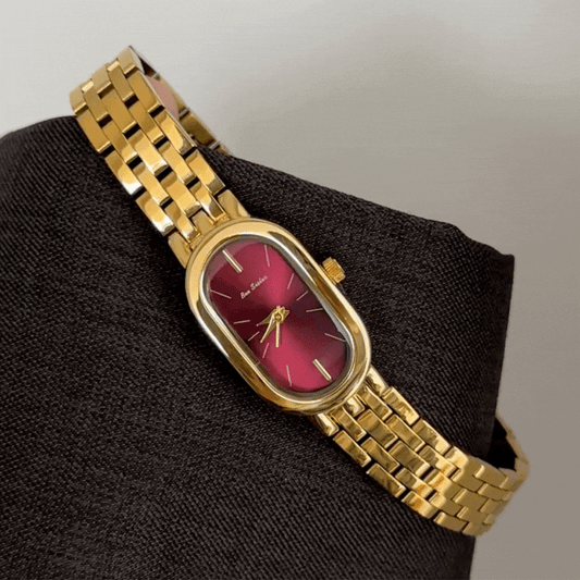 Modern Vintage Red Long Oval Dial Watch – Gold Stainless Steel Quartz Bracelet