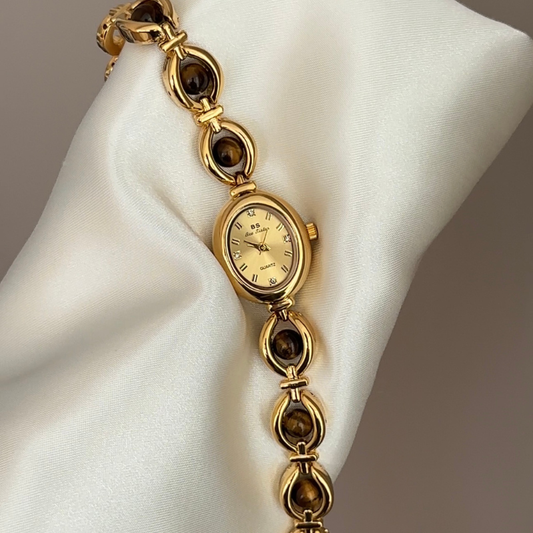 Feminine Elegance Gold Oval Tiger's Eye Bracelet Watch – Quartz Timepiece