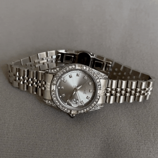 Starlit Grace – Women’s Silver Full Crystal Grey Dial Quartz Watch