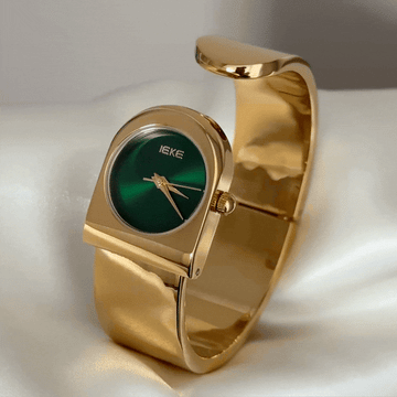 Feminine Sophistication: Green Round Dial Watch with Gold Bezel & Gold-Tone Bracelet