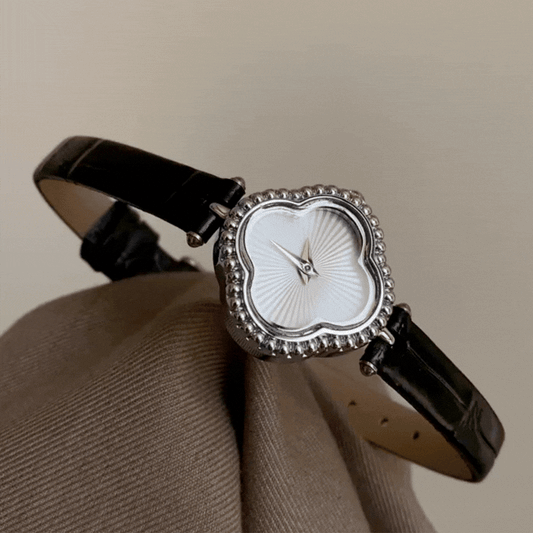 Ezüst lóhere Dial Fekete Bőr Strap Quartz Watch Nők számára - Elegáns és elegáns