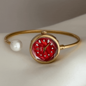 Versatile Red Round Dial Bracelet Watch – Gold Bezel & Gold Alloy Band Quartz