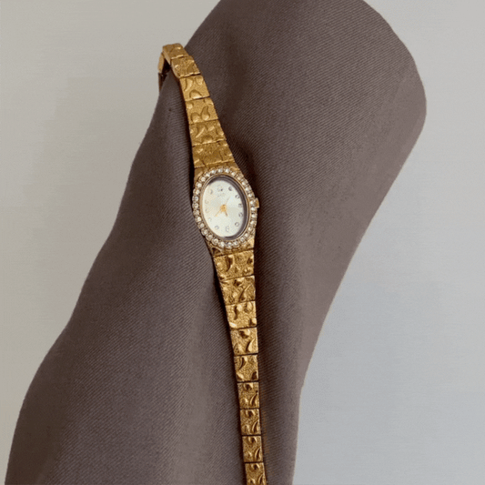 Luxury Elegant Gold Diamond-Accented Women’s Quartz Watch – Mini Oval Dial