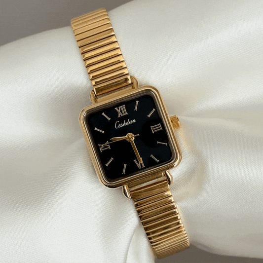Modern Sophistication Black Square Dial Watch – Gold Bezel & Gold Alloy Bracelet Quartz