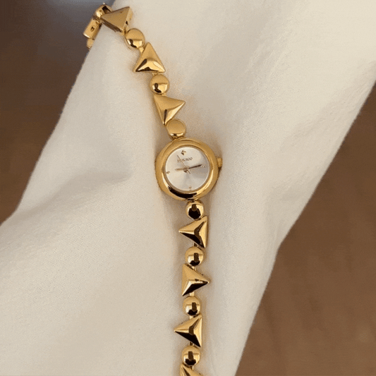 Classic Round Gold-Tone Alloy Geometric Strap Quartz Watch with White Dial