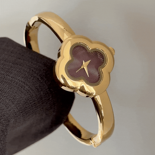 Feminine Opulence: Red Clover-Shaped Dial with Gold Clover Bezel & Gold-Tone Bracelet